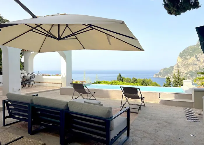 Villa Deluxe